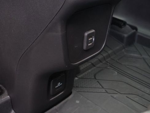 Certified 2024 Chevrolet Equinox LT image 45