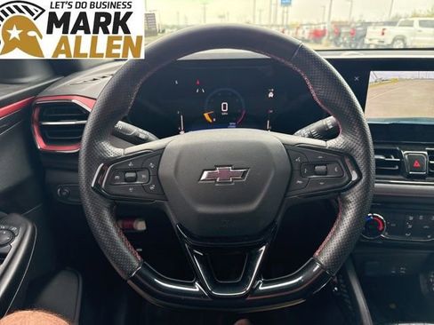 Used 2024 Chevrolet TrailBlazer RS w/ Driver Confidence Package image 11