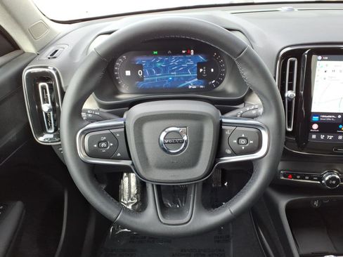 Certified 2023 Volvo XC40 B5 Plus w/ Climate Package image 13