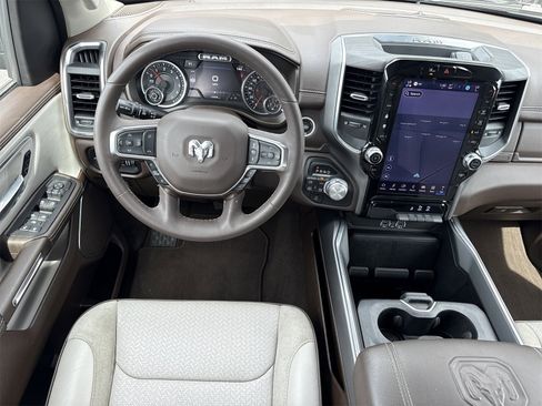 Used 2025 RAM 1500 Laramie image 12