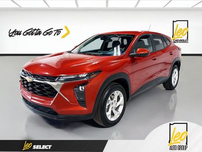 Used 2024 Chevrolet Trax LS w/ LS Convenience Package