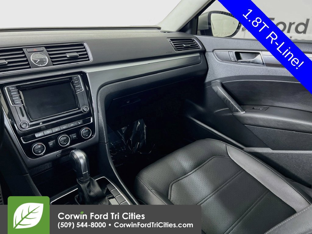 Used 2017 Volkswagen Passat 1.8T R-Line FWD image 25