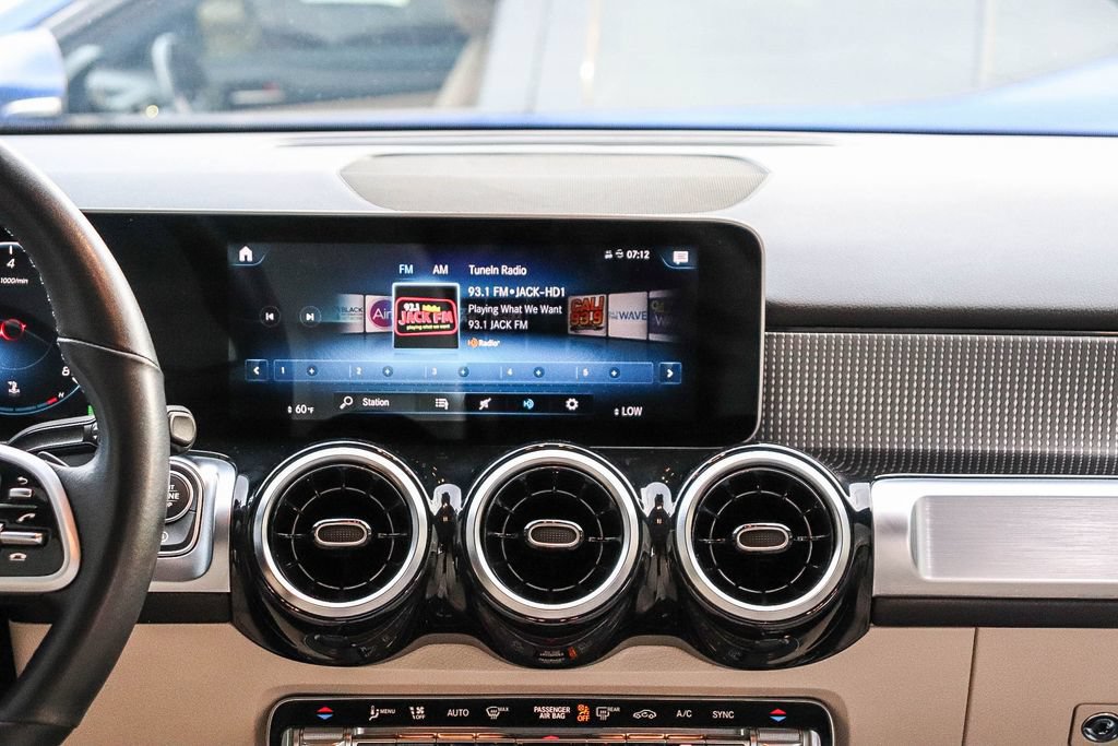 Used 2021 Mercedes-Benz GLB 250 image 16