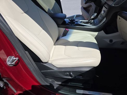 Used 2018 Ford Edge Titanium w/ Equipment Group 301A image 13