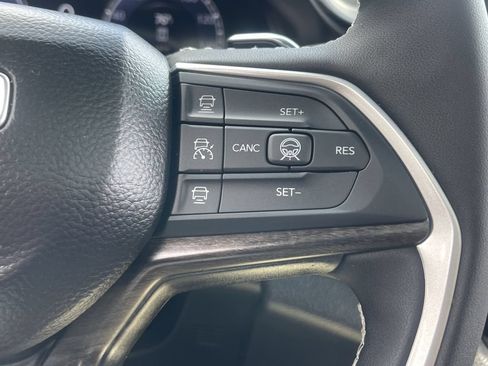 New 2026 Jeep Grand Cherokee Limited AWD/4WD image 19