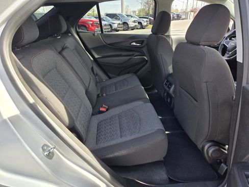 Used 2022 Chevrolet Equinox LT image 12