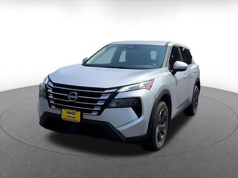 Used 2025 Nissan Rogue SV FWD image 7