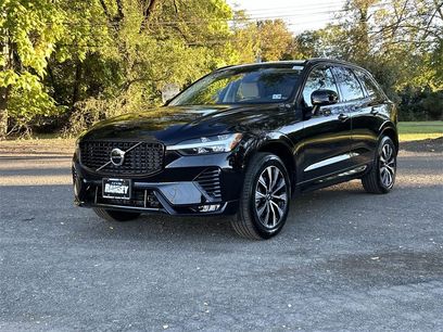 New 2025 Volvo XC60 B5 Core w/ Protection Package Premier