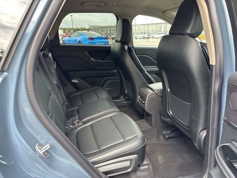 Certified 2025 Lincoln Corsair FWD image 10