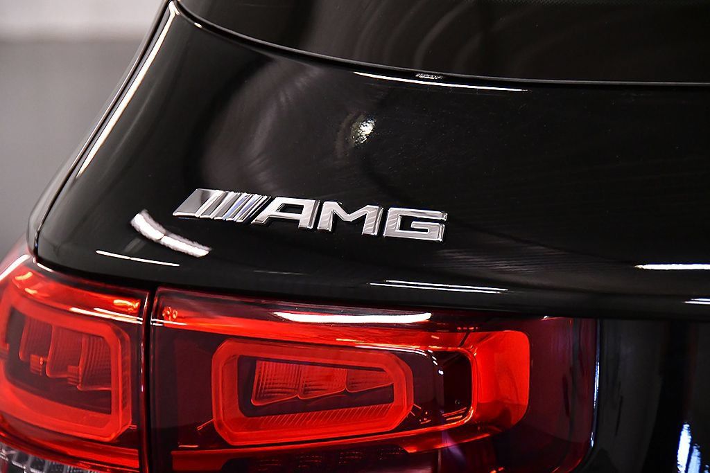 Used 2023 Mercedes-Benz GLB 35 AMG 4MATIC image 11