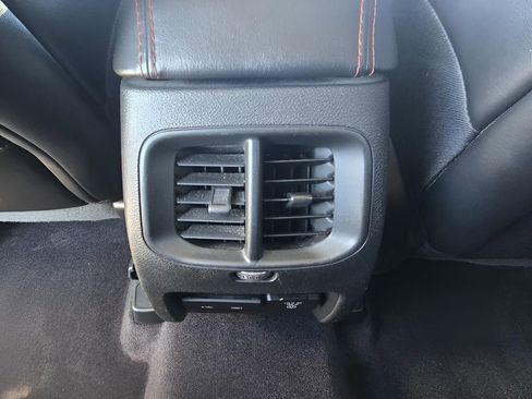 Used 2019 Jeep Cherokee Trailhawk w/ Cold Weather Group image 29