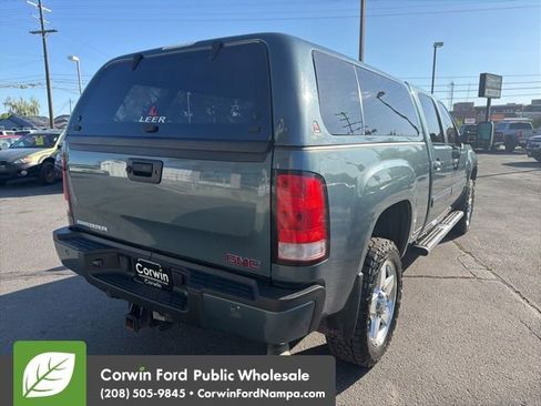 Used 2011 GMC Sierra 2500 Denali w/ LPO, Protection Package AWD/4WD image 5