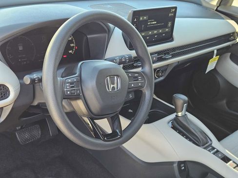 Used 2026 Honda HR-V LX image 2