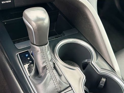 Used 2019 Toyota Camry XSE image 17