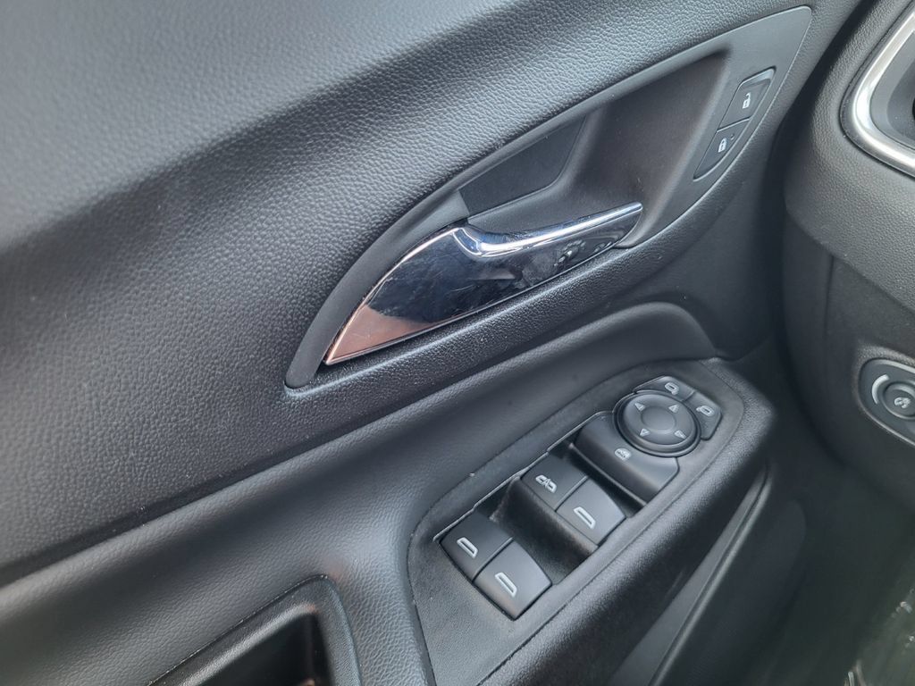 Used 2024 Chevrolet Equinox LT AWD/4WD image 22