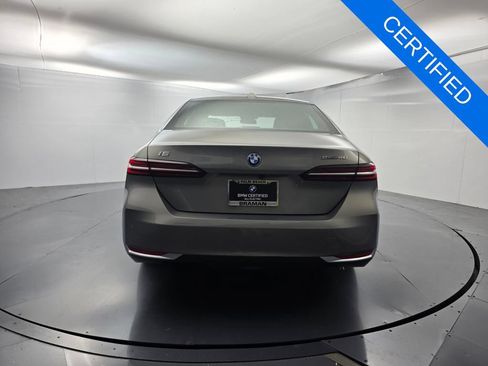 Certified 2024 BMW i5 eDrive40i w/ M Sport Package RWD image 5