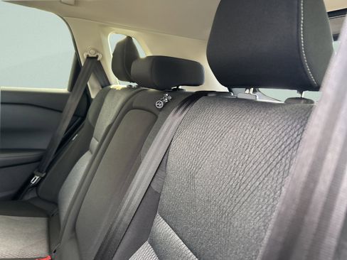 Used 2025 Nissan Rogue SV image 15