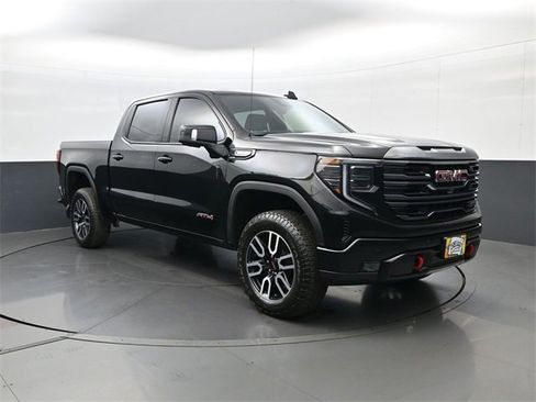 Used 2023 GMC Sierra 1500 AT4 w/ Technology Package image 3
