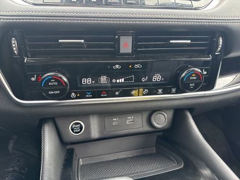 Certified 2023 Nissan Rogue SL w/ SL Premium Package image 16