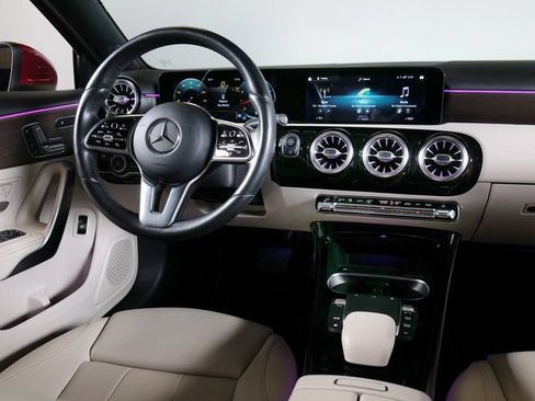 Used 2021 Mercedes-Benz A 220 4MATIC image 12