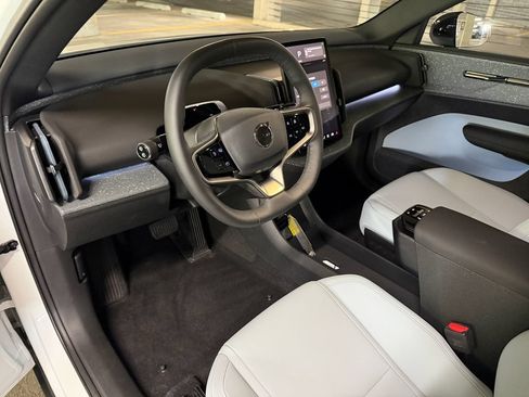 Certified 2025 Volvo EX30 Ultra w/ Climate Package AWD/4WD image 8