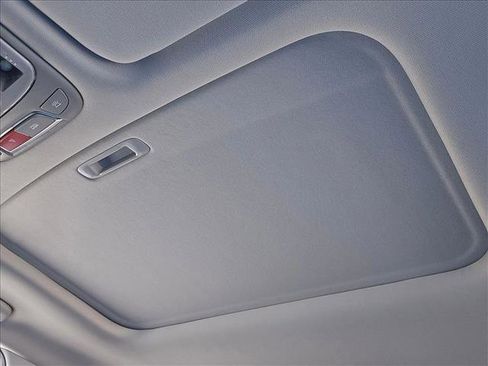 Used 2025 Kia Telluride S image 17