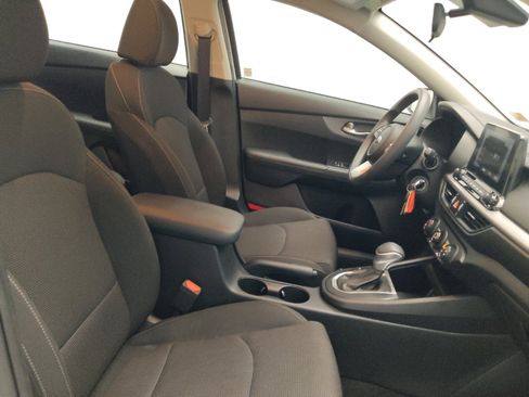 Used 2020 Kia Forte LXS FWD image 21