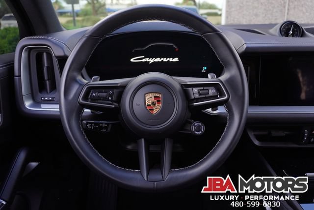 Used 2024 Porsche Cayenne AWD/4WD image 27