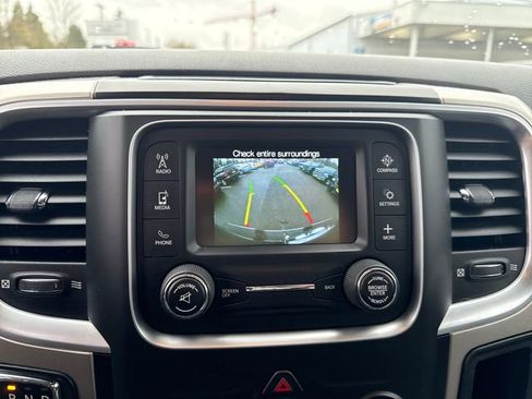 Used 2018 RAM 1500 Classic SLT image 24