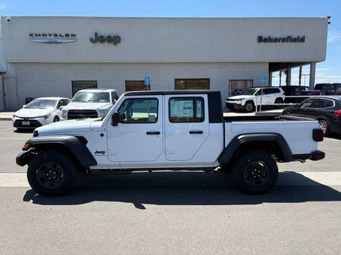 New 2026 Jeep Gladiator Sport AWD/4WD image 4