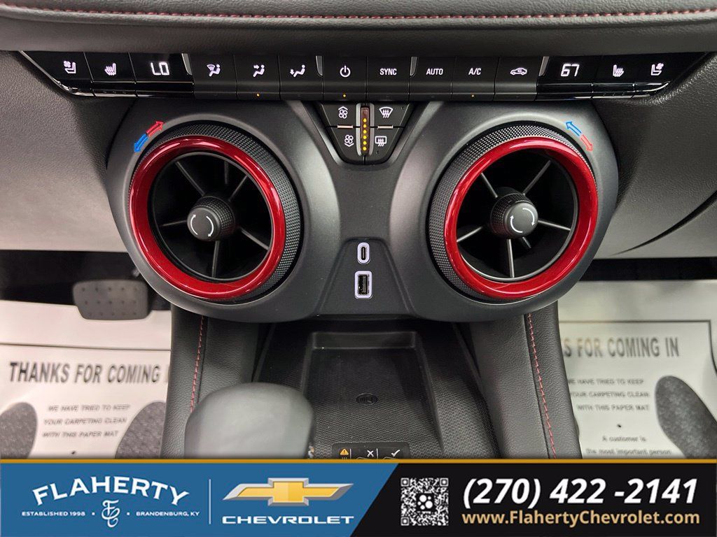 Used 2025 Chevrolet Blazer RS w/ Enhanced Convenience Package FWD image 30