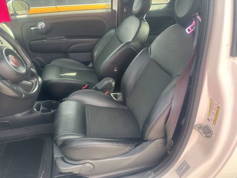 Used 2015 FIAT 500 Turbo w/ Comfort/Convenience Group FWD image 10