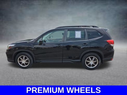 Used 2020 Subaru Forester Premium AWD/4WD image 8