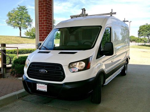 Used 2019 Ford Transit 250 148 Medium Roof RWD image 1