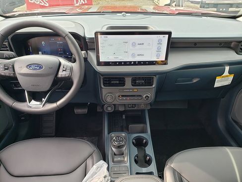 New 2025 Ford Maverick Lariat w/ Black Appearance Package image 17