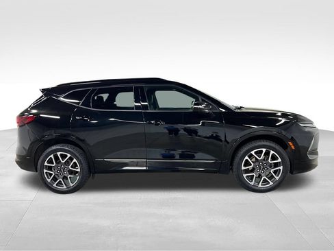 Certified 2024 Chevrolet Blazer RS w/ Driver Confidence II Package AWD/4WD image 12
