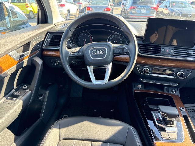 Used 2024 Audi Q5 2.0T Premium w/ Convenience Package AWD/4WD image 22