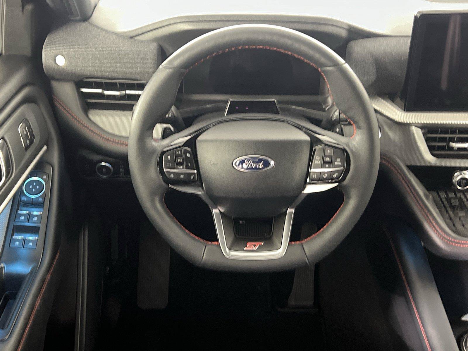 Used 2025 Ford Explorer ST AWD/4WD image 26