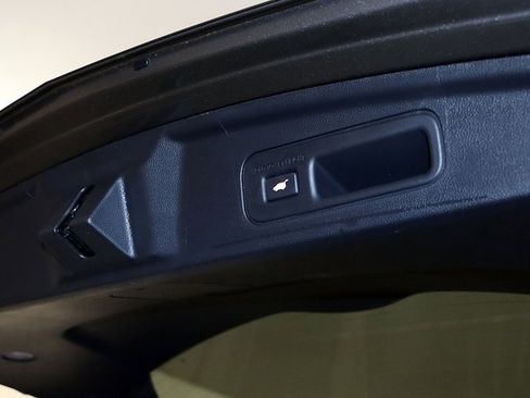 Used 2026 Acura MDX w/ Technology Package image 32