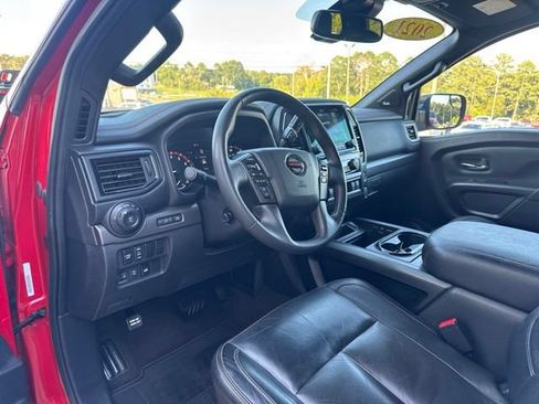 Used 2021 Nissan Titan PRO-4X w/ Pro-4x Convenience Package AWD/4WD image 10