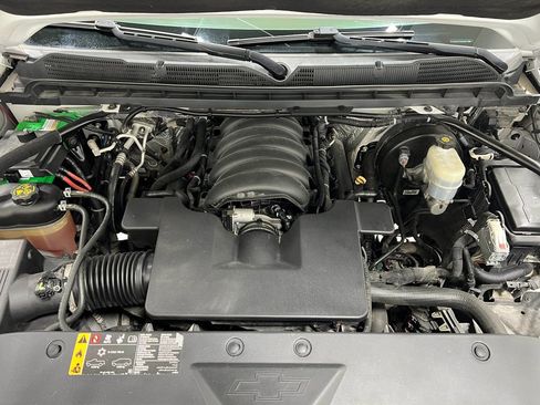 Used 2018 Chevrolet Silverado 1500 LTZ Z71 w/ LTZ Plus Package AWD/4WD image 27