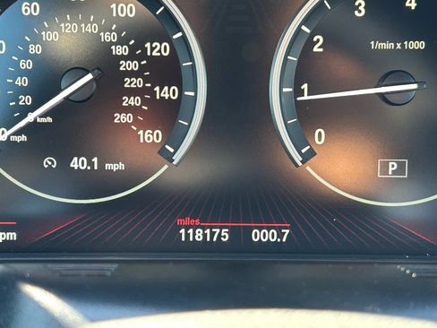 Used 2012 BMW 640i Convertible image 24