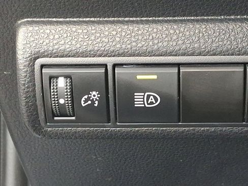 Used 2025 Toyota Corolla LE FWD image 25