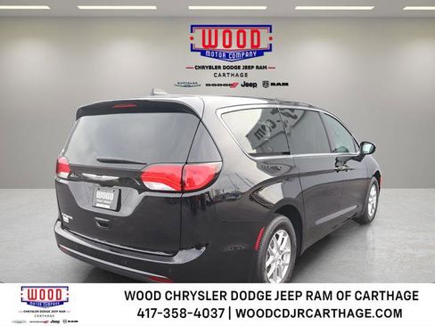 New 2026 Chrysler Voyager LX FWD image 3