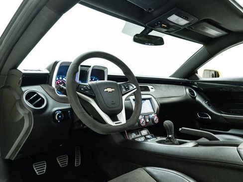 Used 2013 Chevrolet Camaro ZL1 image 22