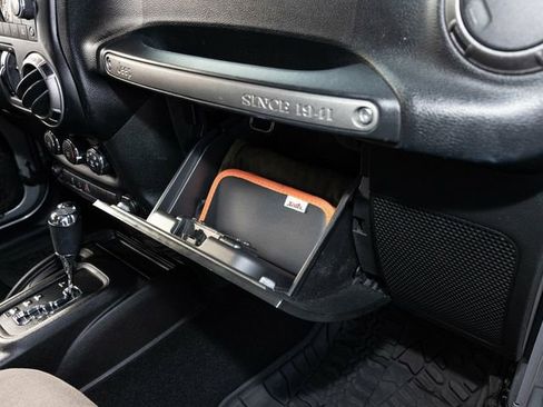 Used 2015 Jeep Wrangler Unlimited Sport w/ Quick Order Package 24S image 60