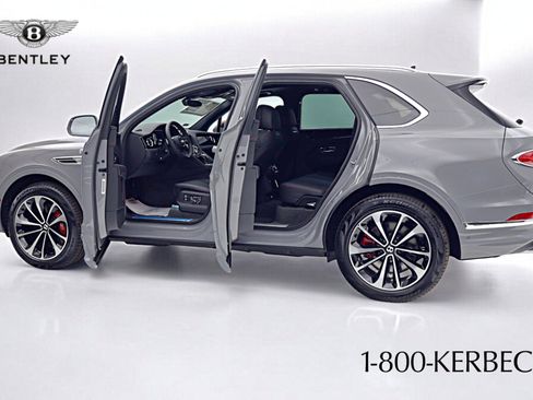 New 2025 Bentley Bentayga image 5
