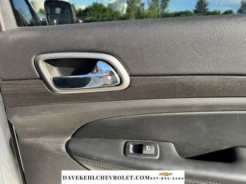 Used 2018 Jeep Grand Cherokee Altitude AWD/4WD image 27
