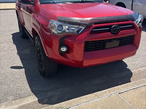 Used 2022 Toyota 4Runner SR5 Premium w/ TRD Black Wheel Package (TMS) AWD/4WD image 3