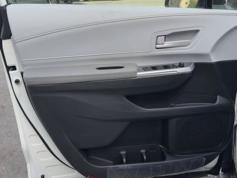 Used 2026 Toyota Sienna LE FWD image 17